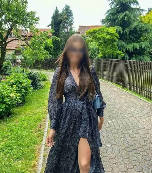 Amy, 24