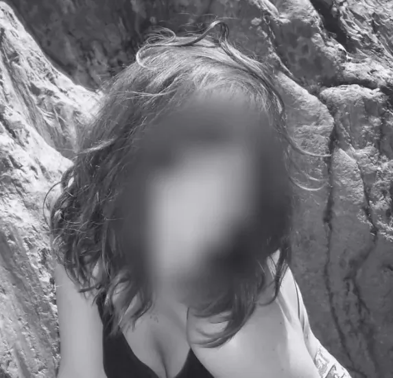 Ffion, 20
