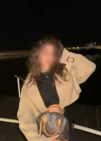 Nadia, 29