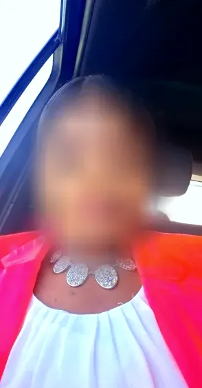 Nour, 40